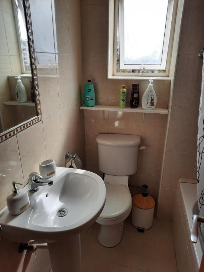 Large Apt 2 Bedrooms Sea View & 2 Balconies Lárnaka Eksteriør bilde